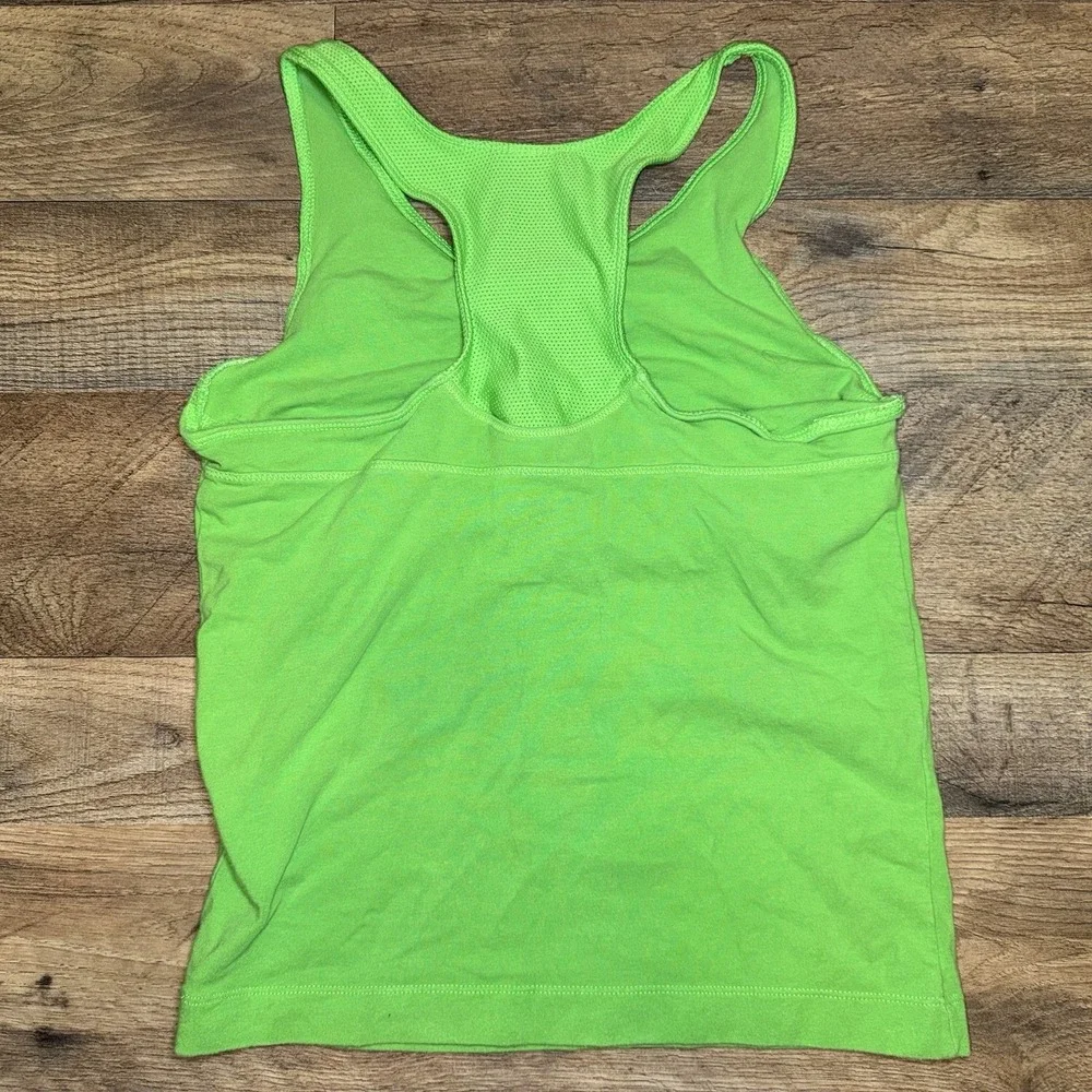 Vinatge Nike Racerback Tank Top With Internal Bra Size Small 255908-304